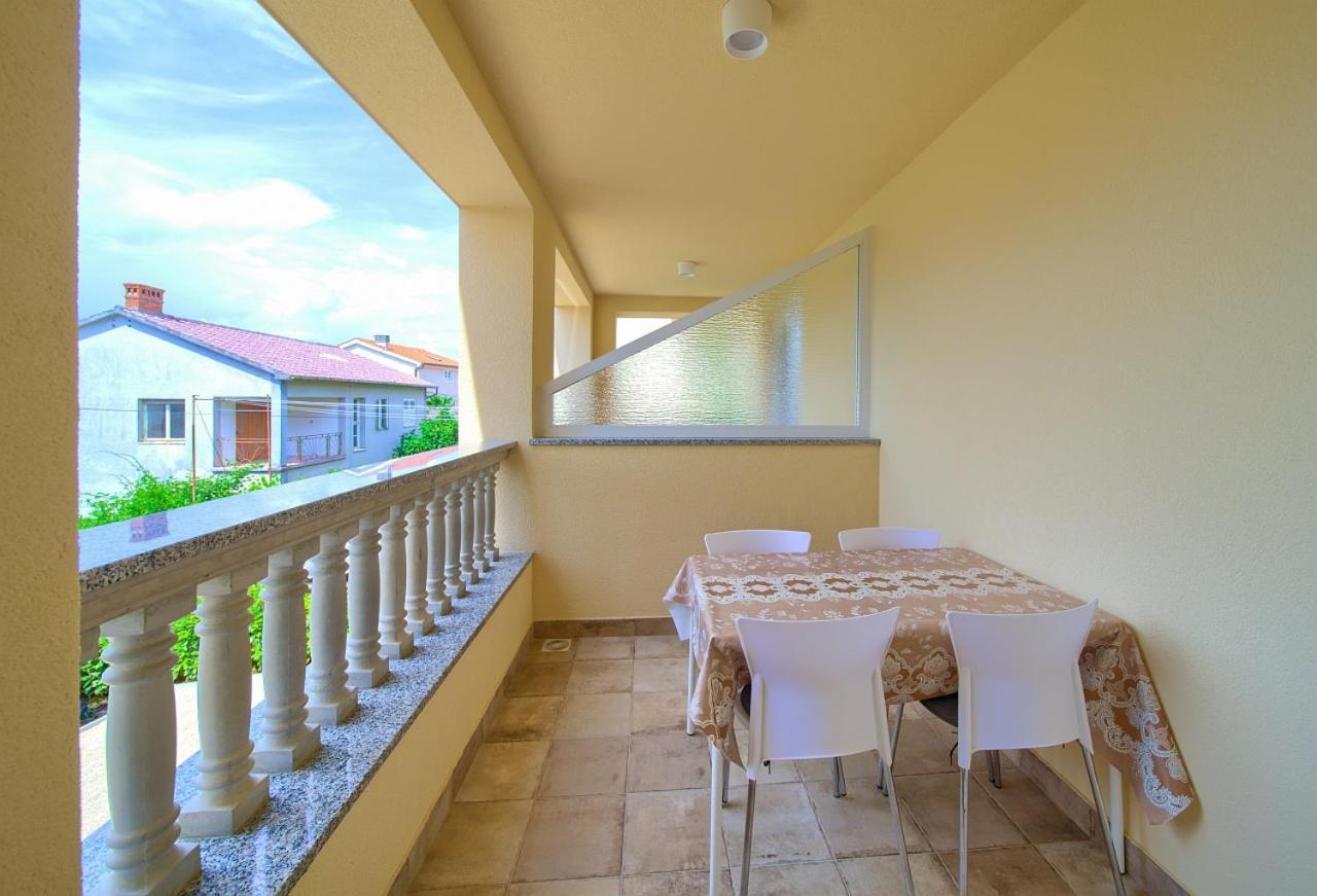 Apartmani Dal マリンスカ エクステリア 写真
