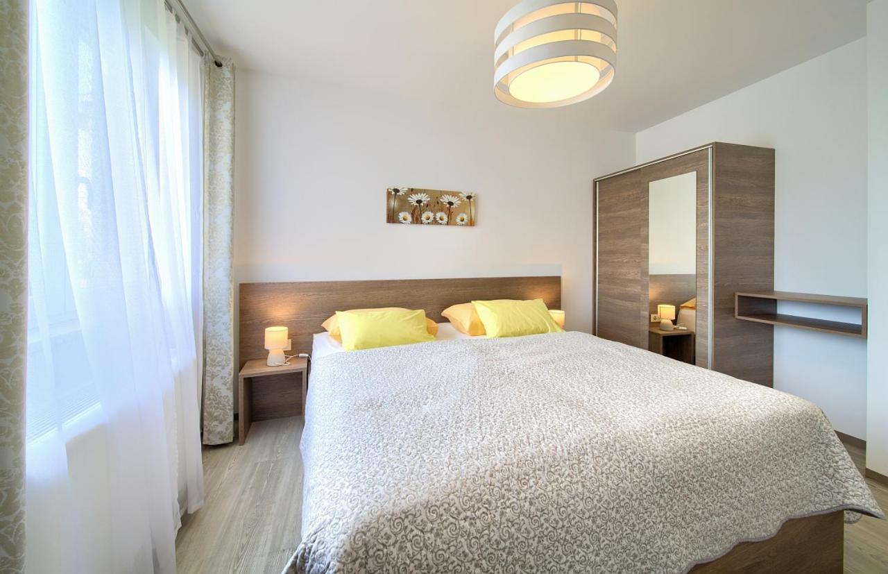 Apartmani Dal マリンスカ エクステリア 写真