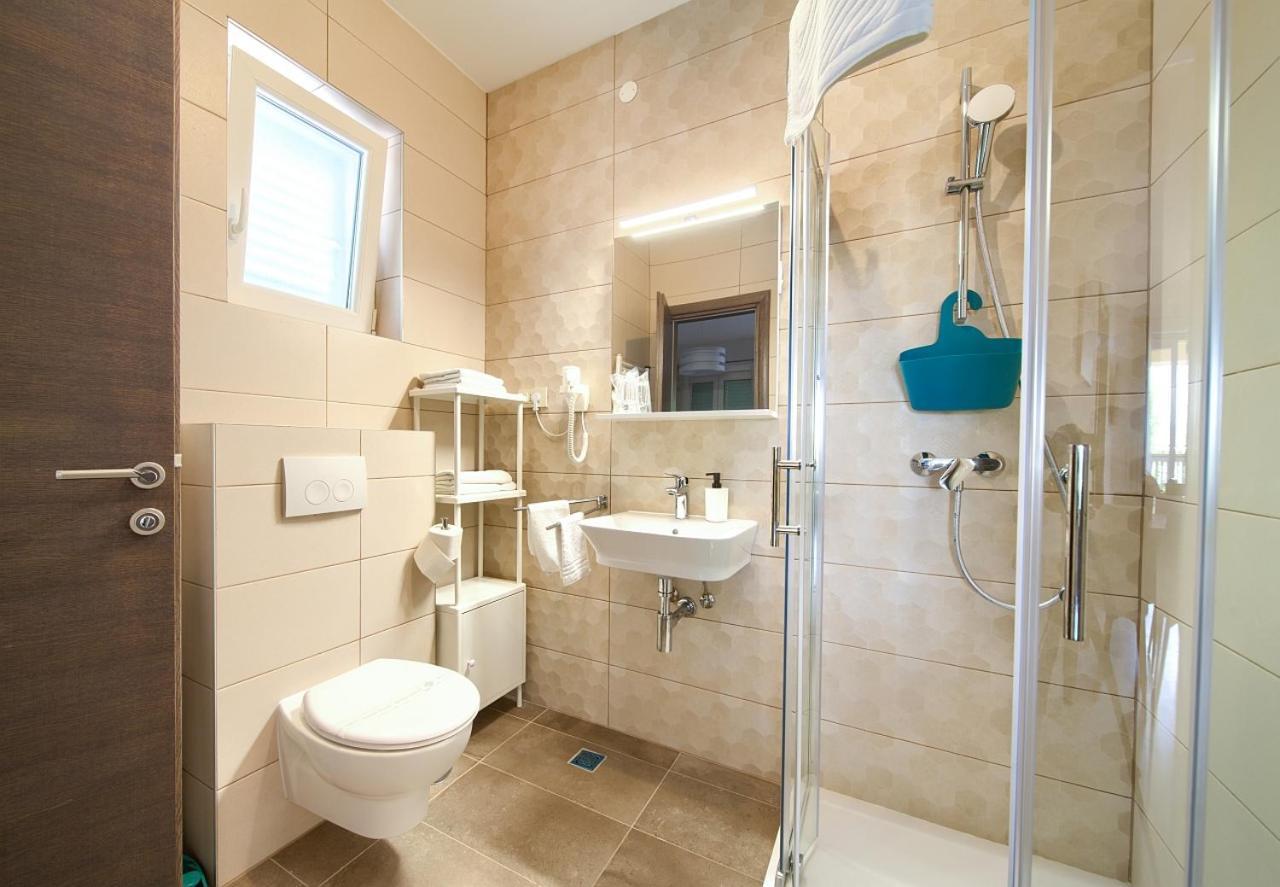 Apartmani Dal マリンスカ エクステリア 写真