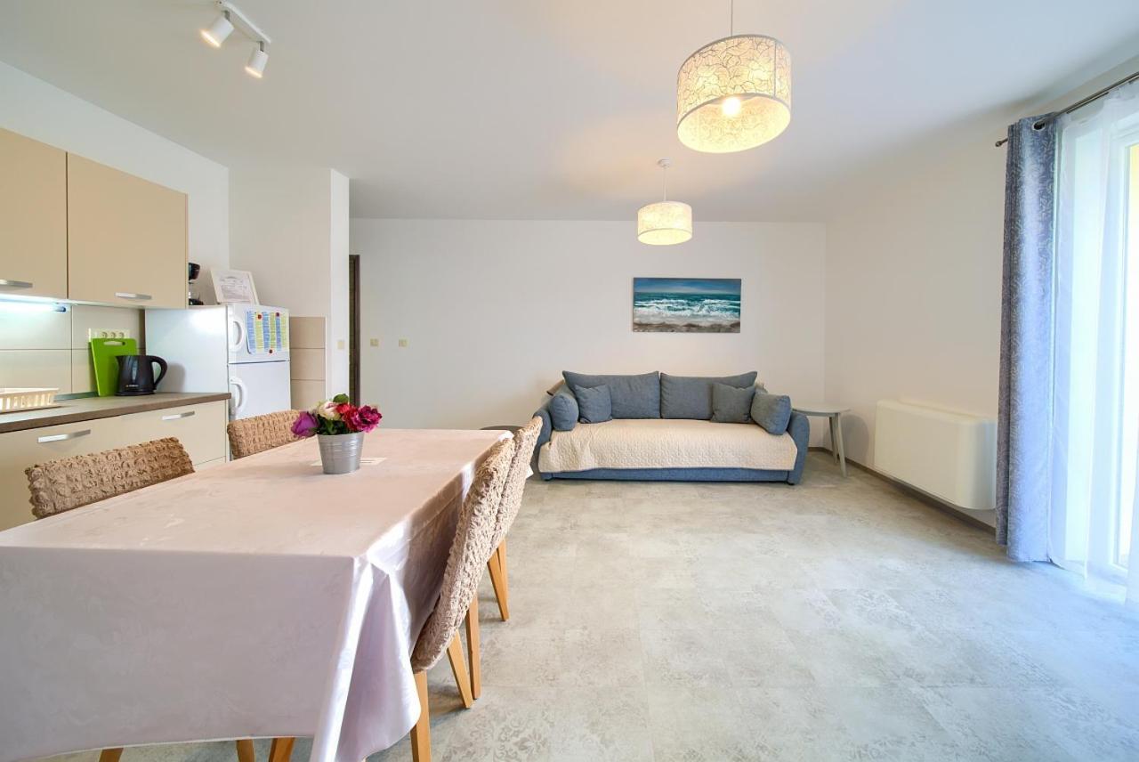 Apartmani Dal マリンスカ エクステリア 写真